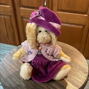 Boyds Bears & Friends Emily Babbitt the Rabbit with Pink Outfit and Hat w/Flower
